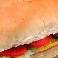Sandwich de lomito, un gran platillo argentino para los amantes de la carne